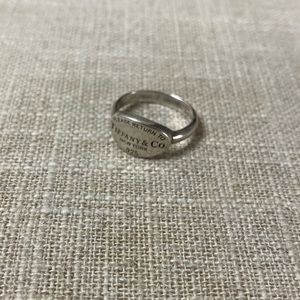 AUTHENTIC Return to Tiffany Ring